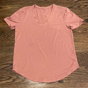 Lululemon women’s small pink t-shirt